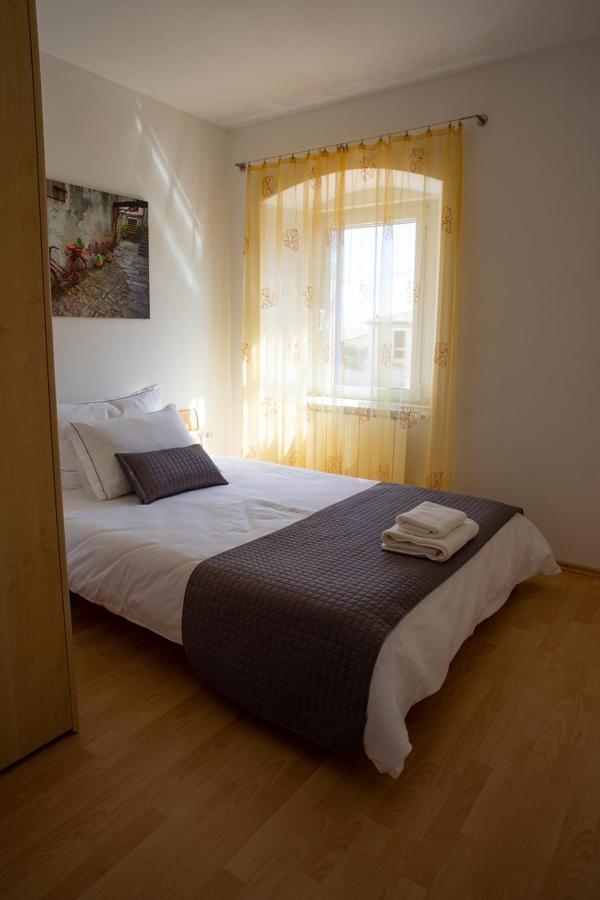 Olive Tree Apartments Umag Exteriör bild